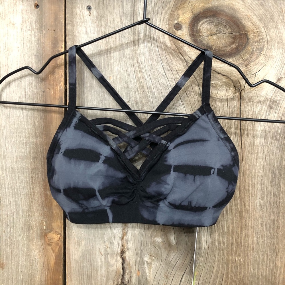 NUX Strappy Tie Dye Sports Bra in Black Size Small